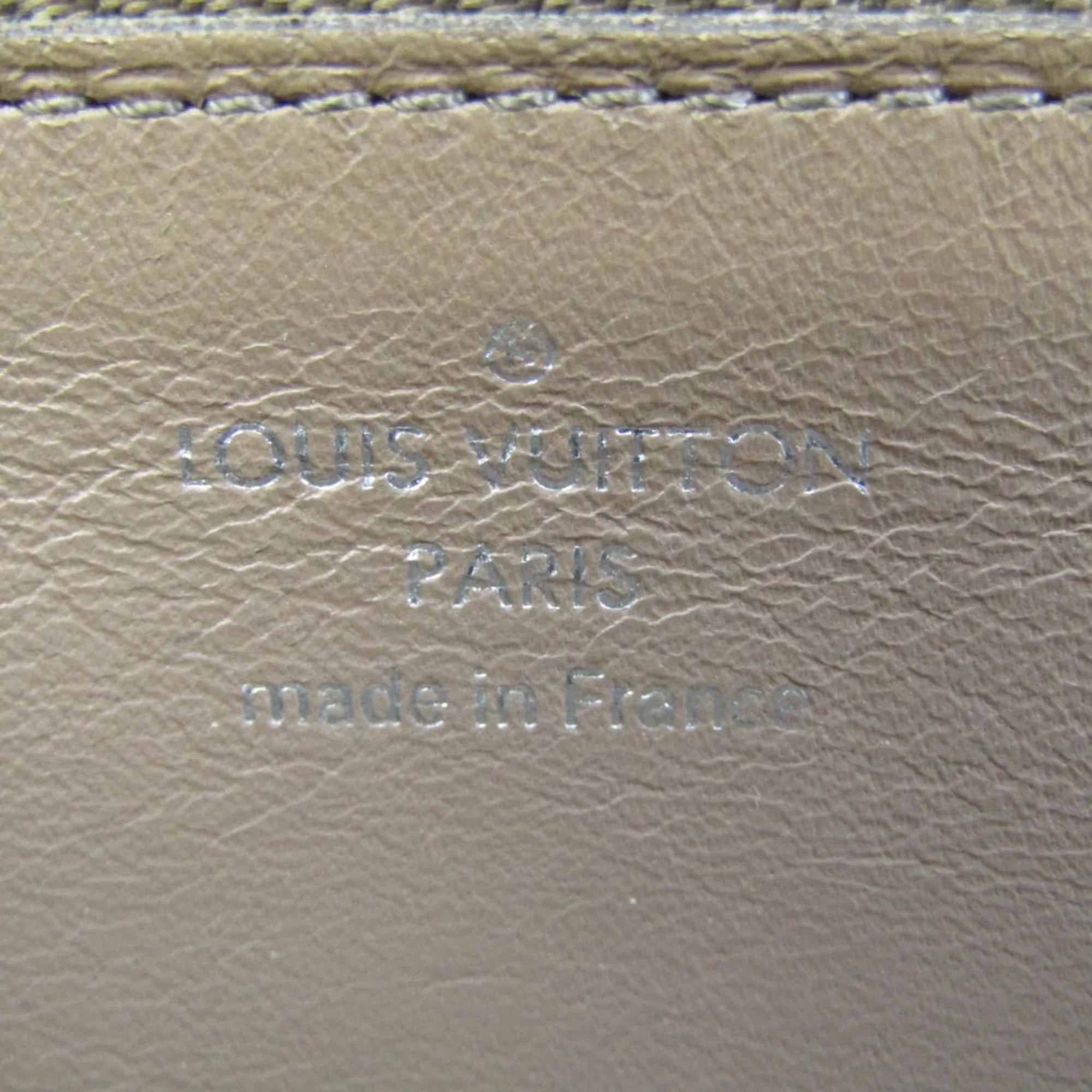 Pre-Owned Louis Vuitton Portefeuille Comet M60146 Women's Veau Cachemire Leather Long Wallet (bi-fold) Noir (Good)