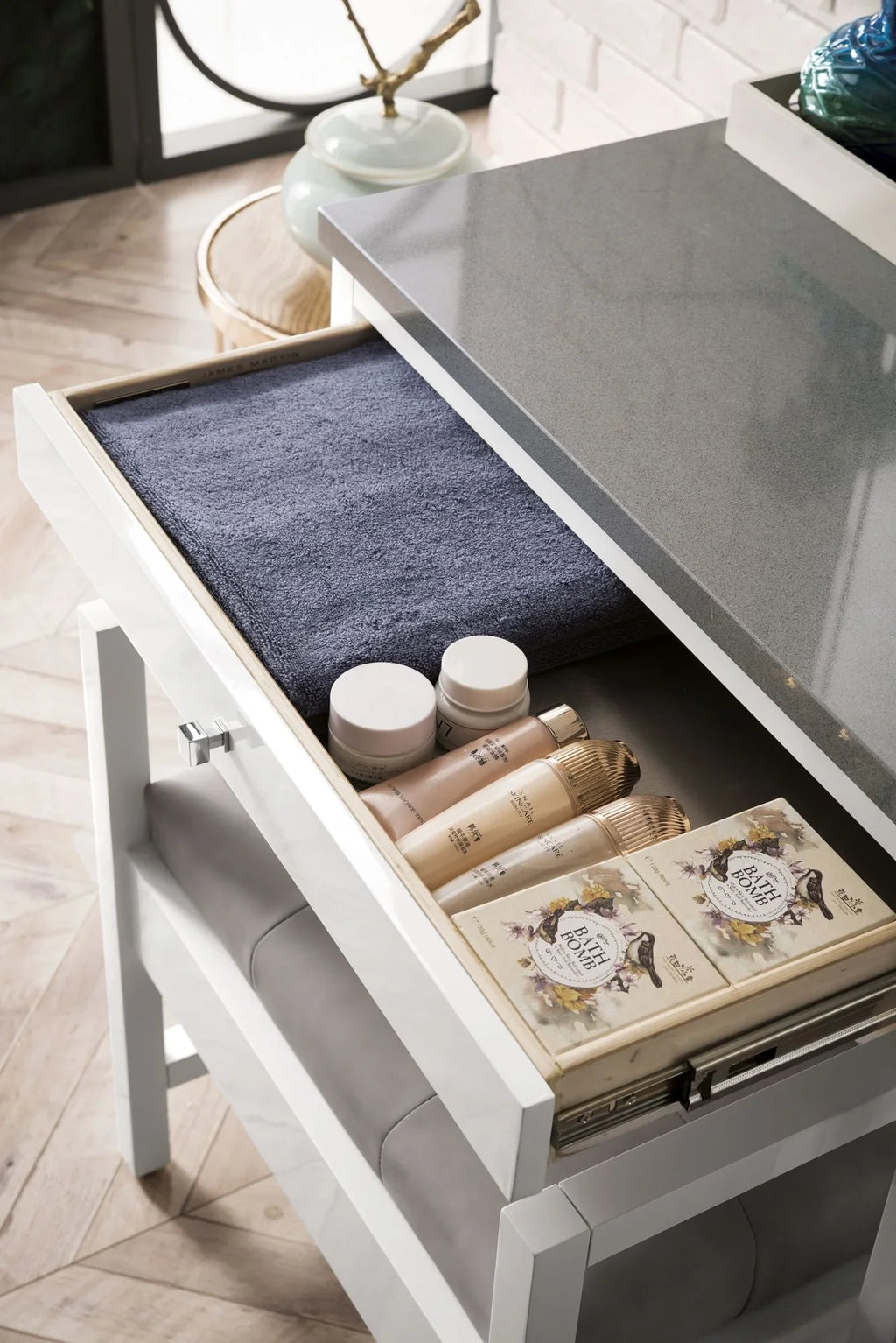 James Martin Furniture  30 in. Athens Countertop Unit with 3 CM Grey Expo Quartz Top, Glossy White